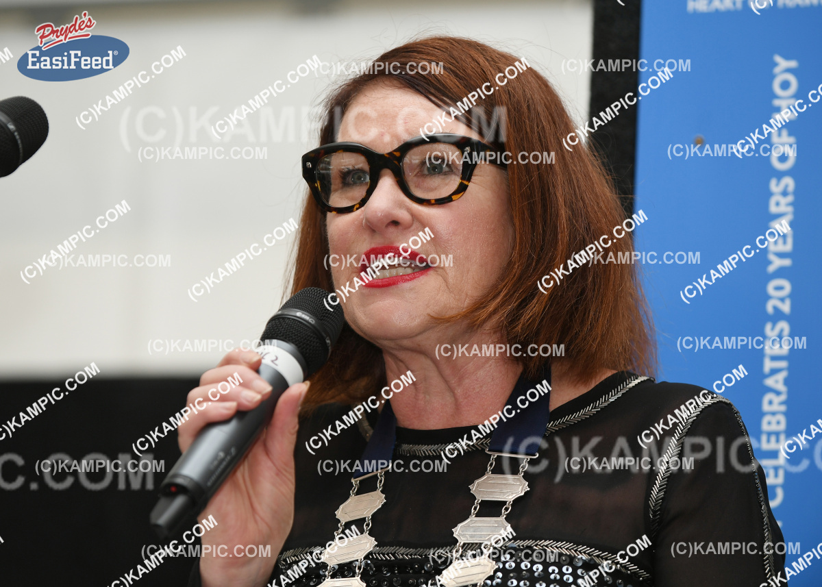 KM_180315_2735