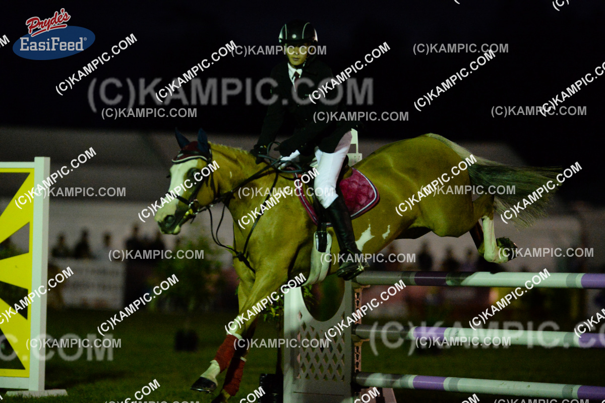 SL_180316_3848