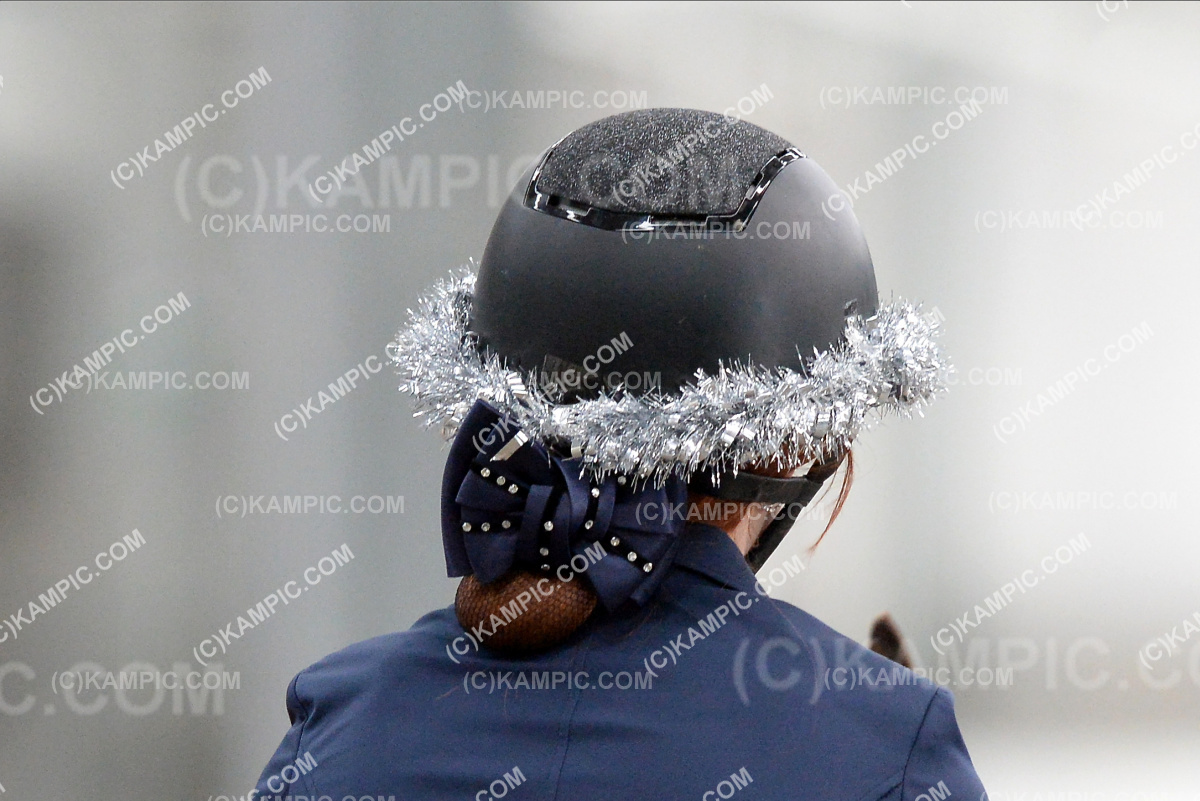 SL_201212_0107