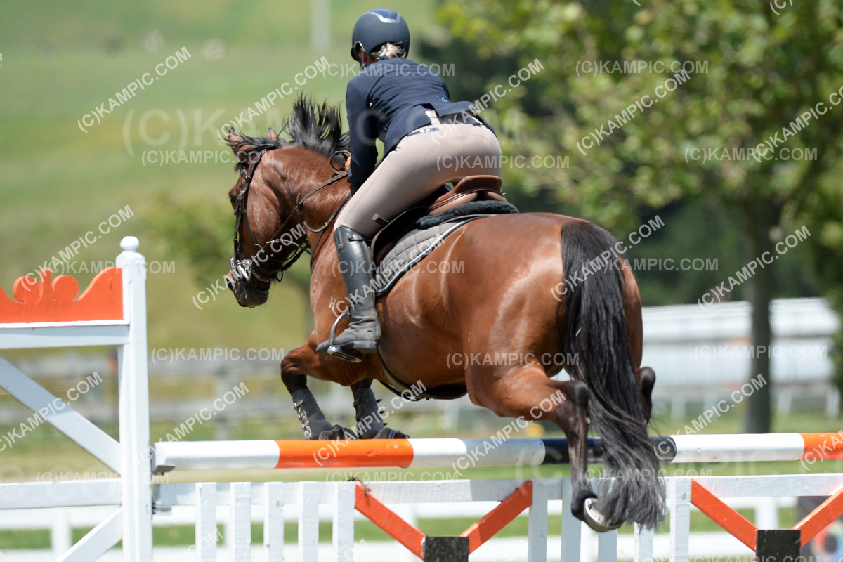 SL_201218_4374