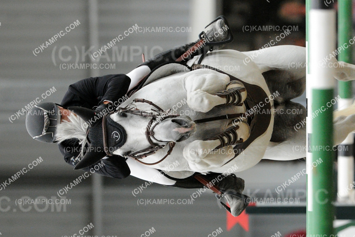 SL_201219_2067