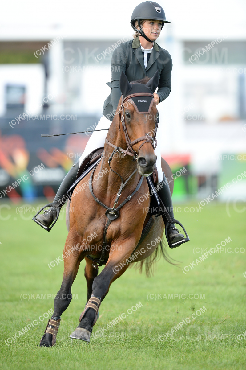 SL_200310_0956