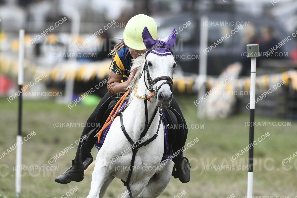 RH_200312_0422