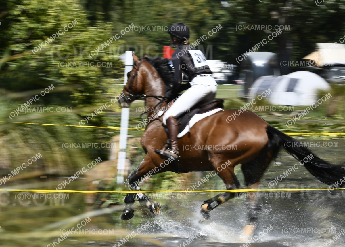 RH_200314_0658