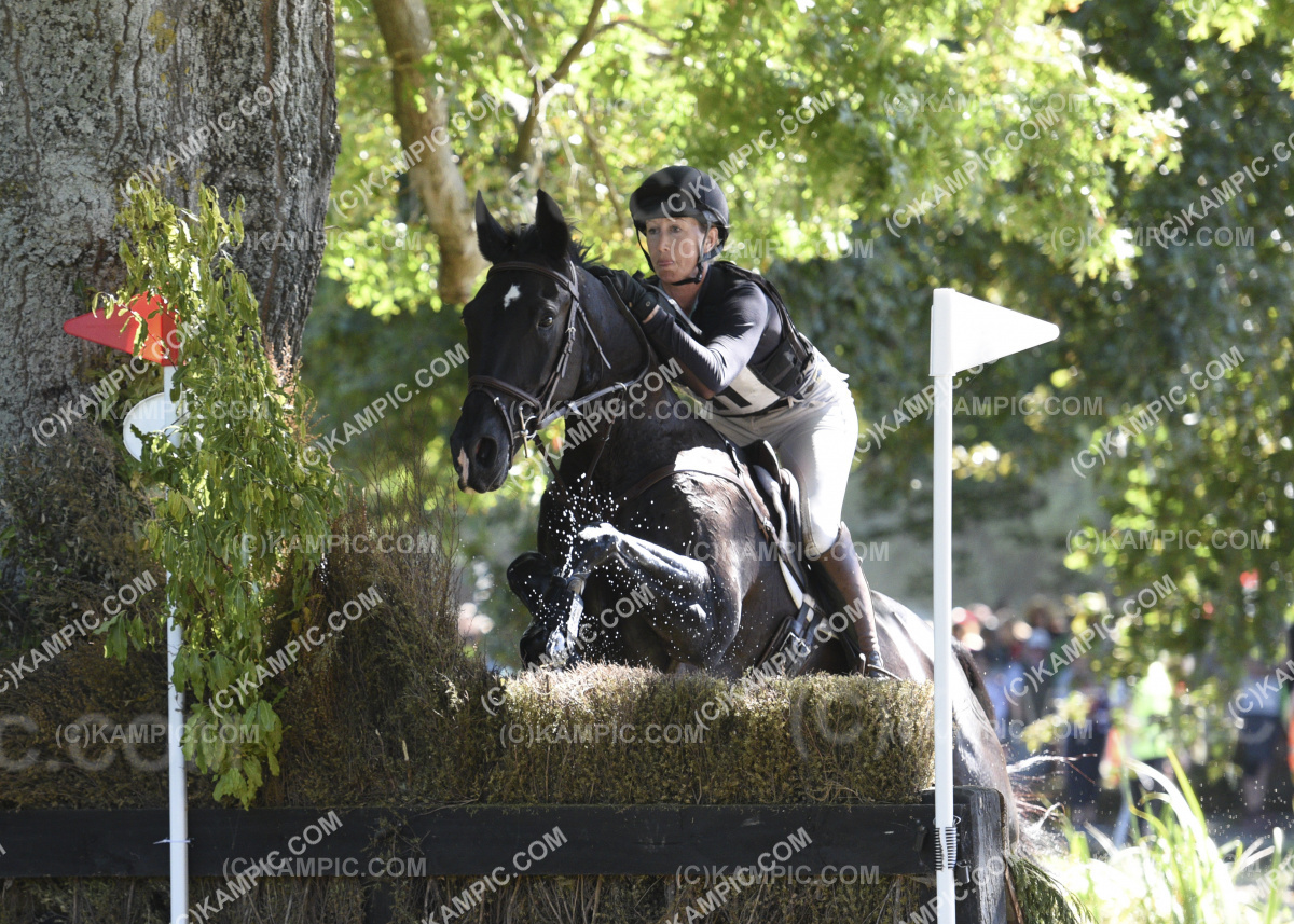 RH_200314_0544