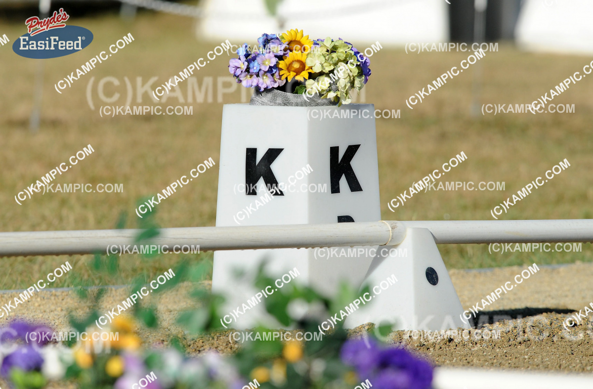 KM_160306_0102
