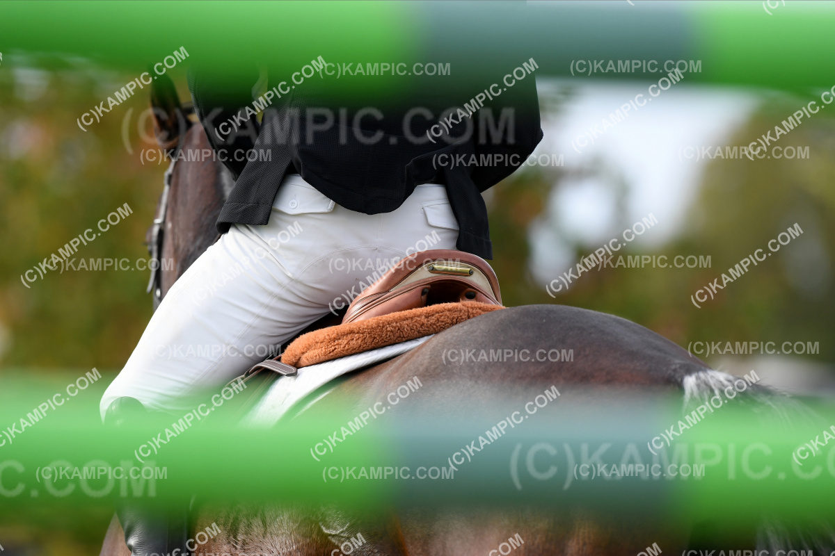 SL_210409_4273_001
