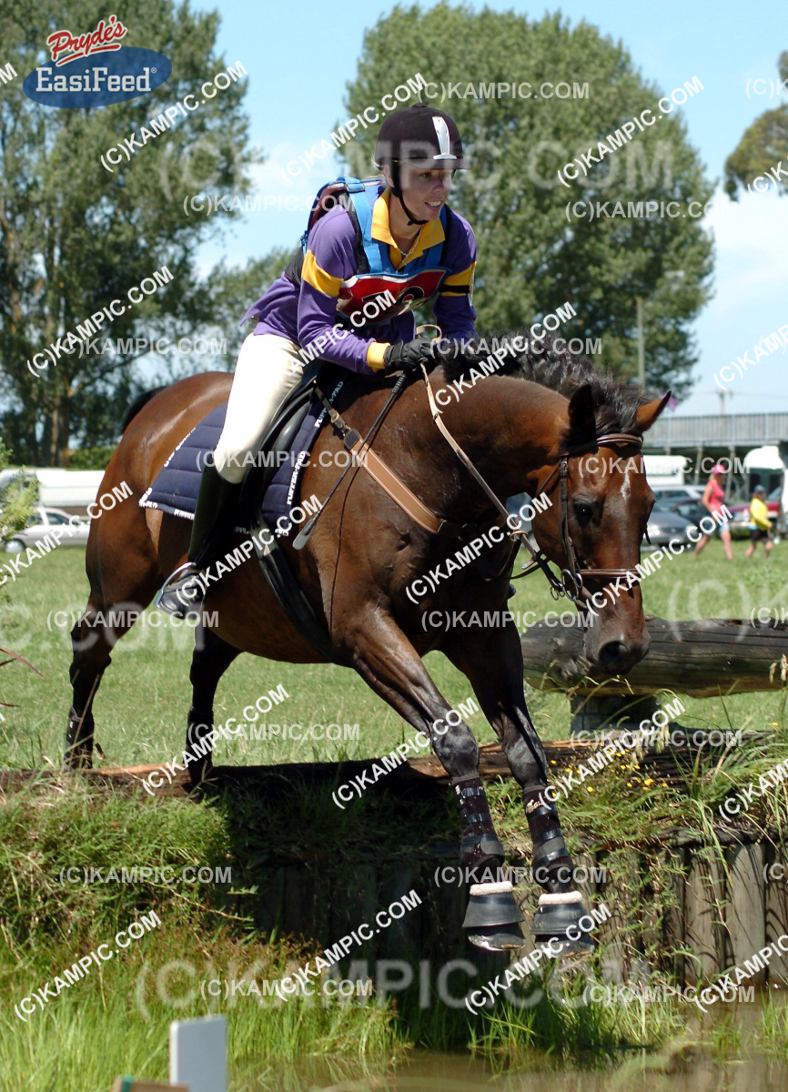 JR_110213_154