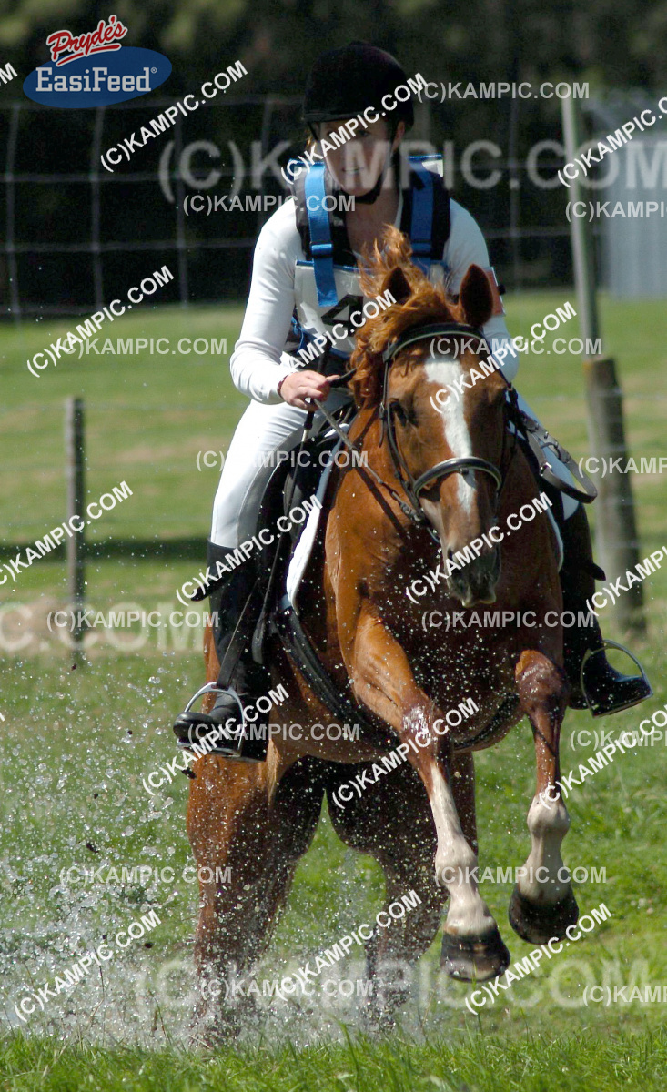JR_110213_256