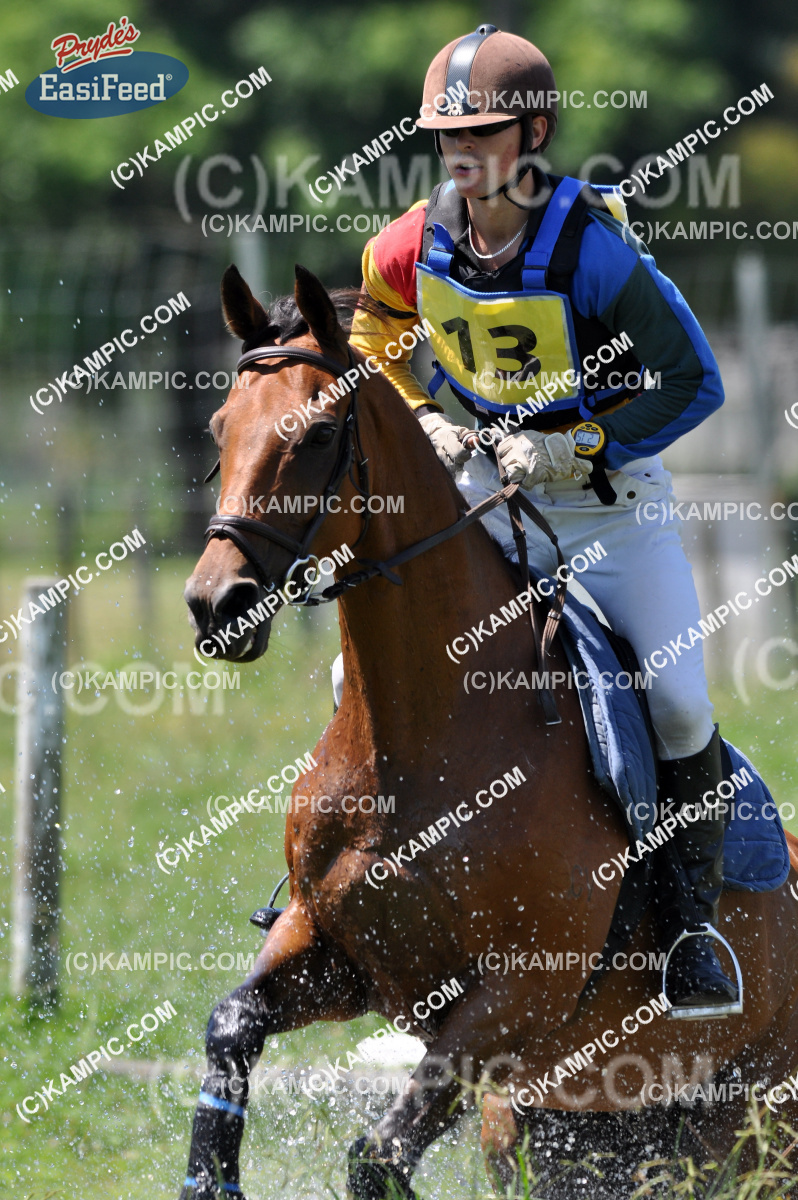 SL_20110213_826