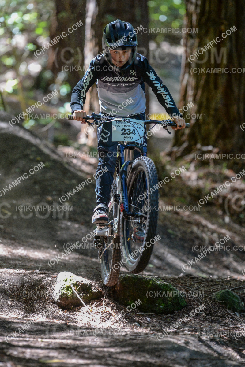 SL_211114_0905
