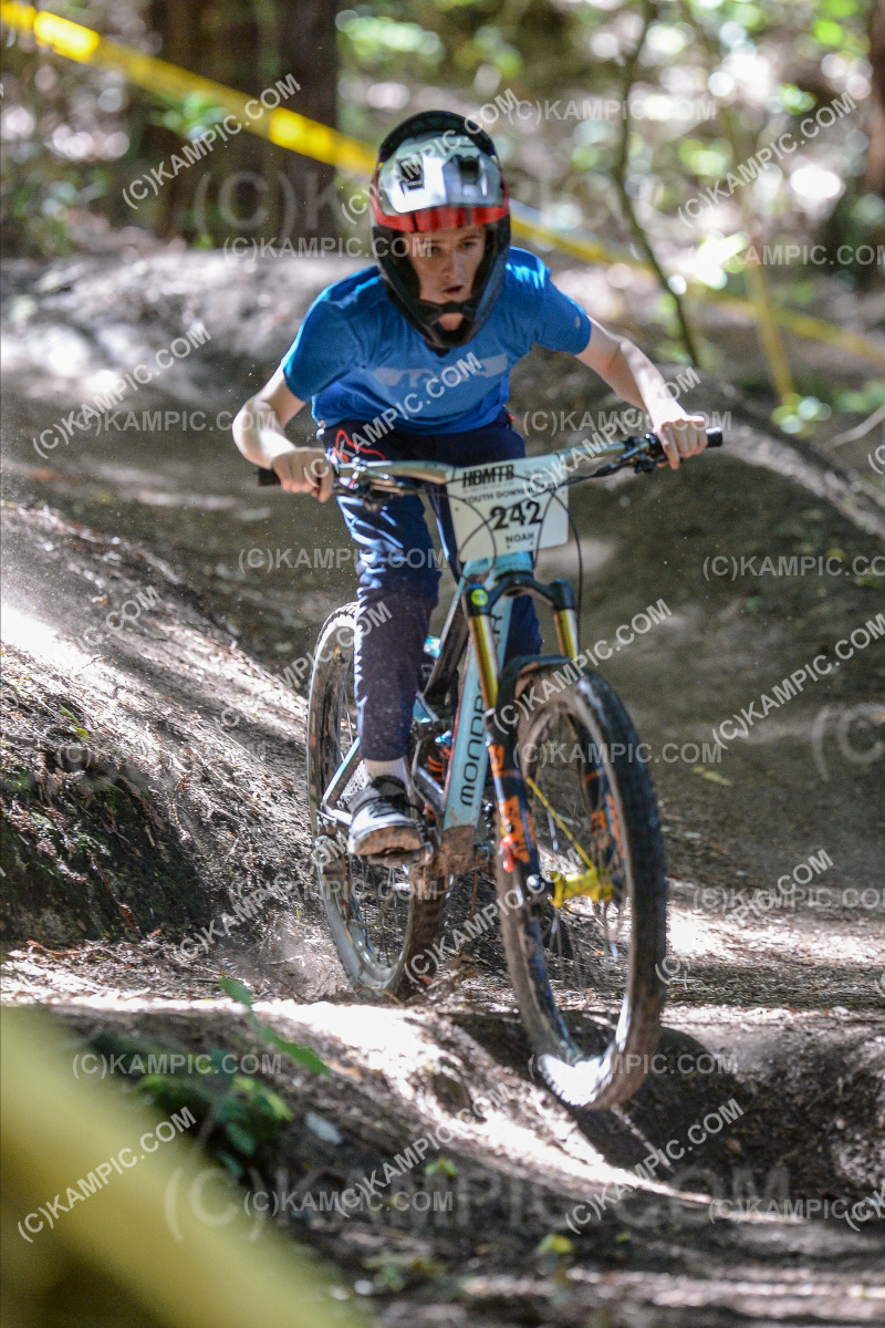 SL_211114_0909
