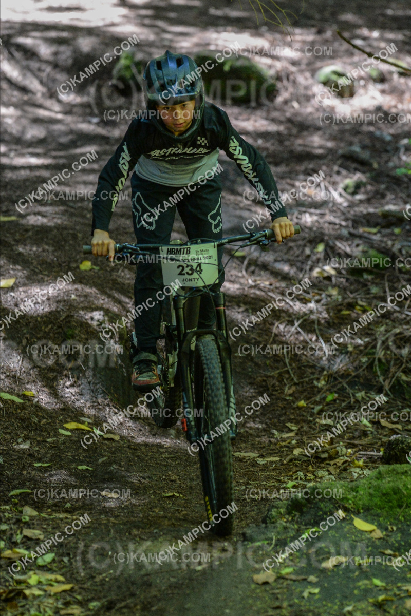 SL_211114_1261