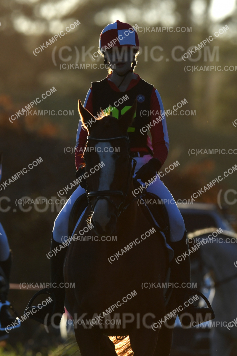 SL_220326_0033