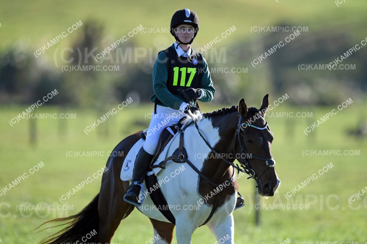 KM_220326_0818