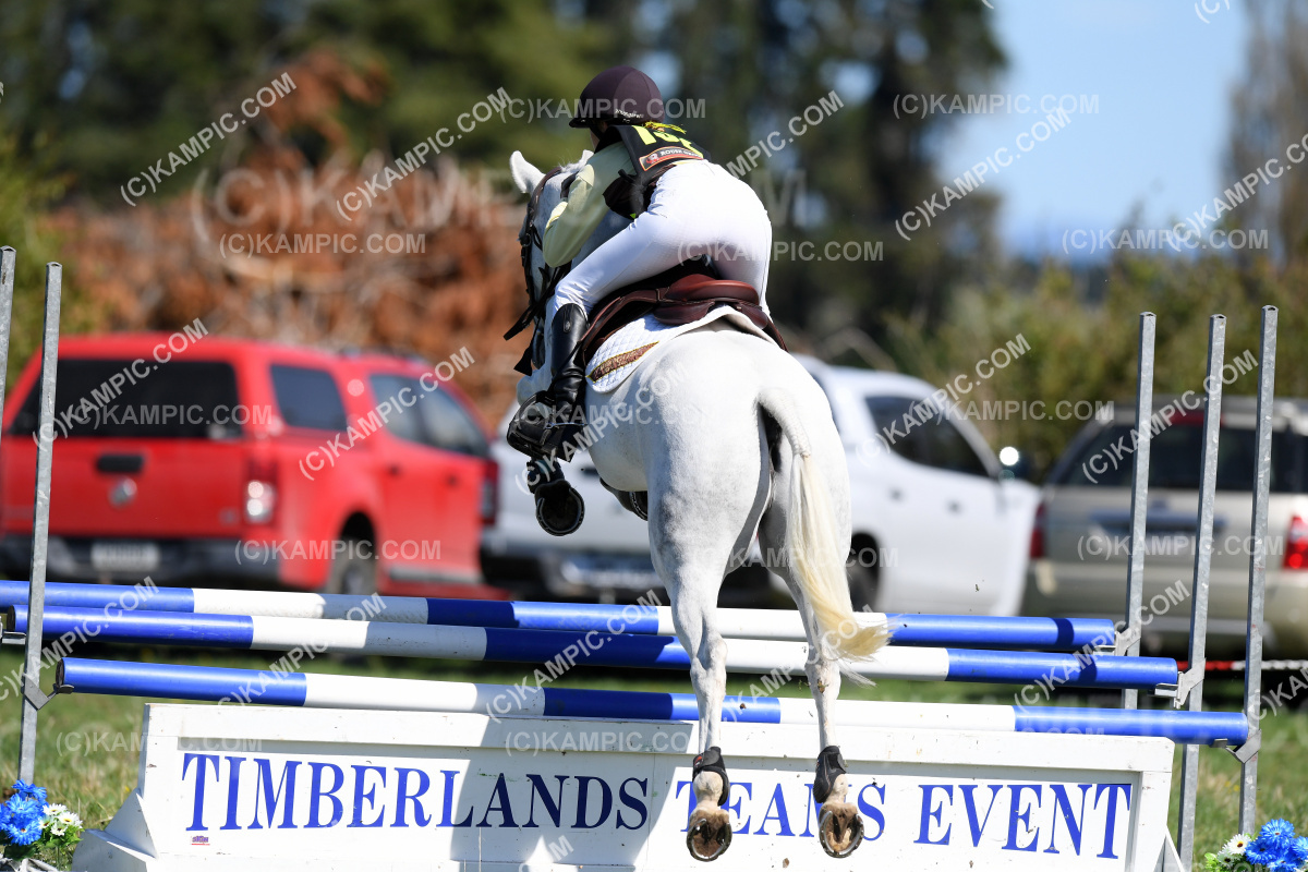 SL_220326_5388