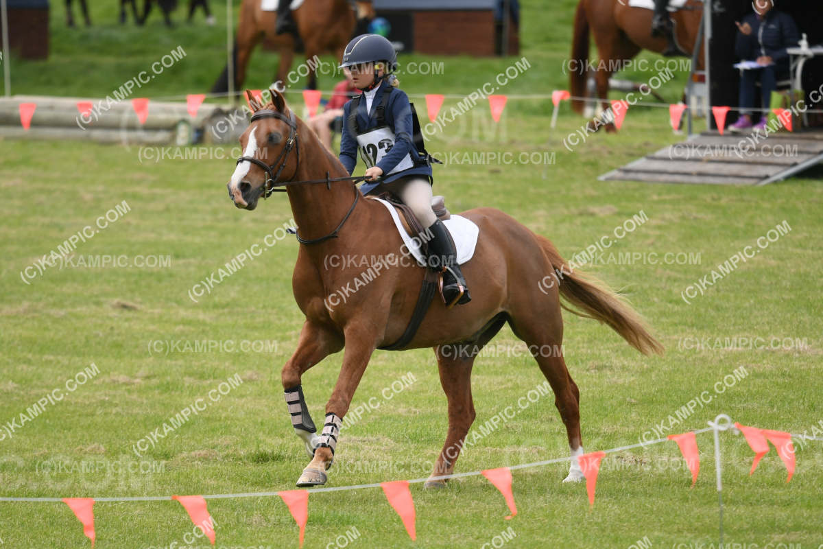 JW_231029_1053