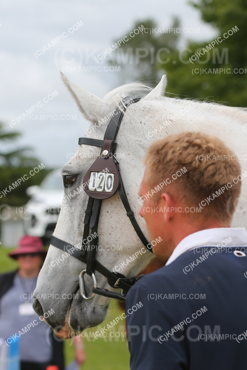JW_231208_0024-2