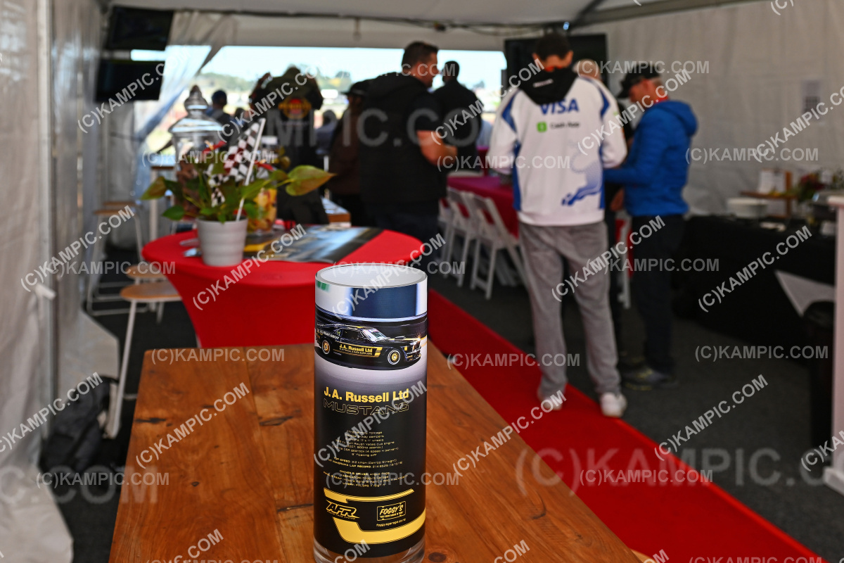 KM_250412_0022