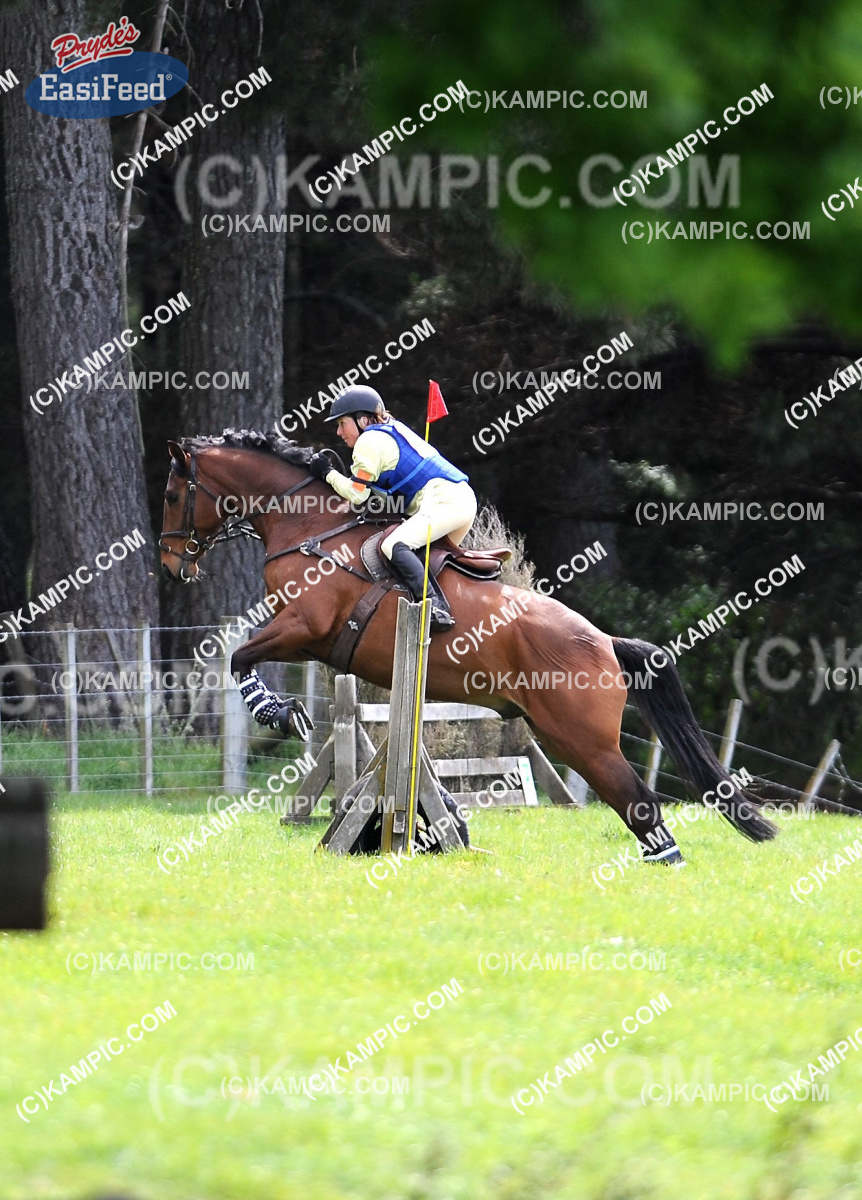SL_120123_0544