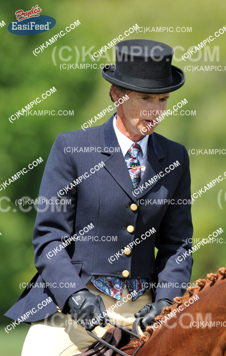 SL_120115_704