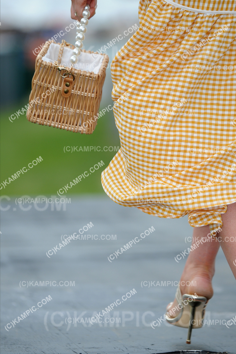 KM_201017_796