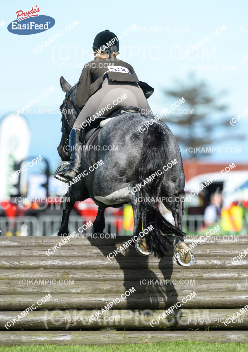 SL_151021_0057