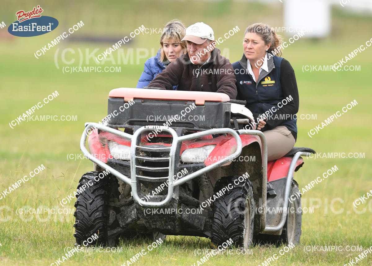 KM_180512_0531