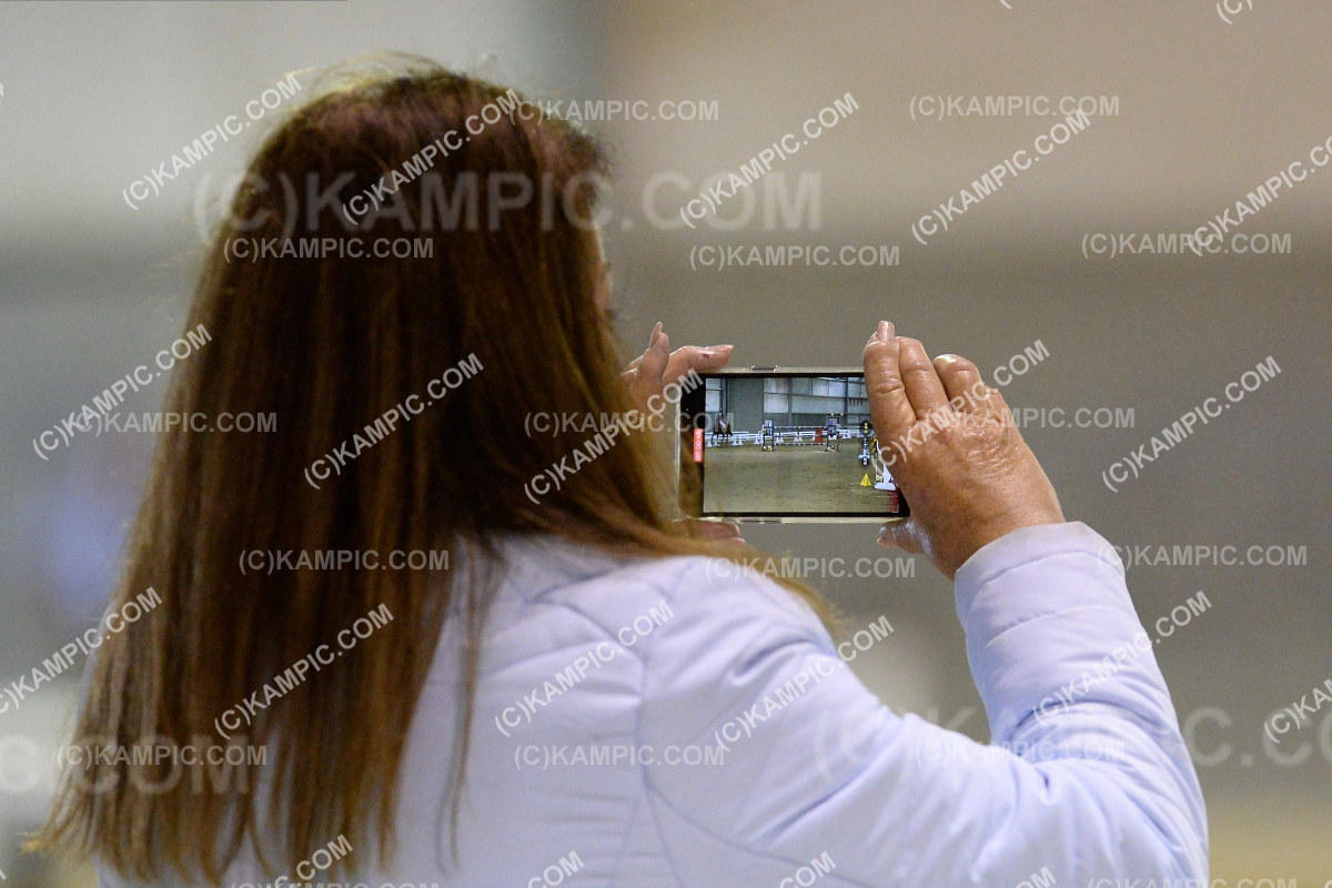 SL_201205_1216