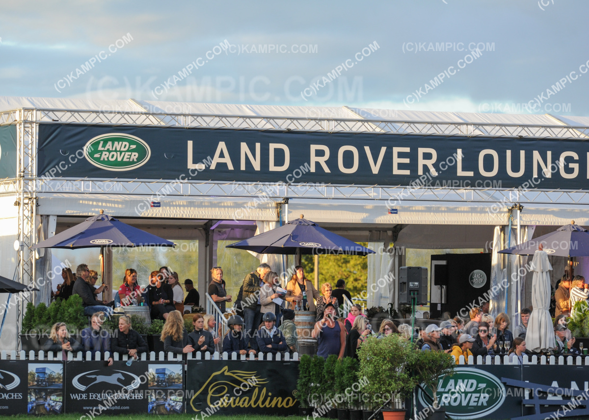 SL_200313_4058