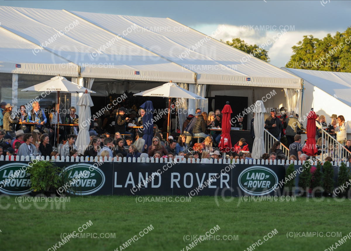SL_200313_4065