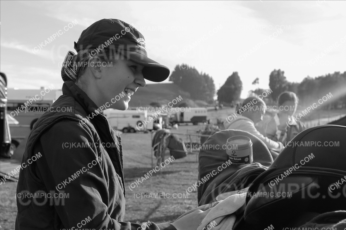 SL_210327_2378