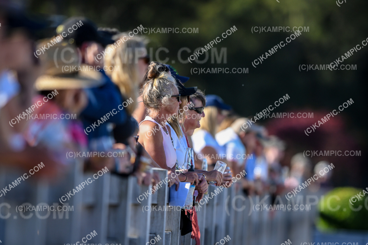 SL_221105_4449