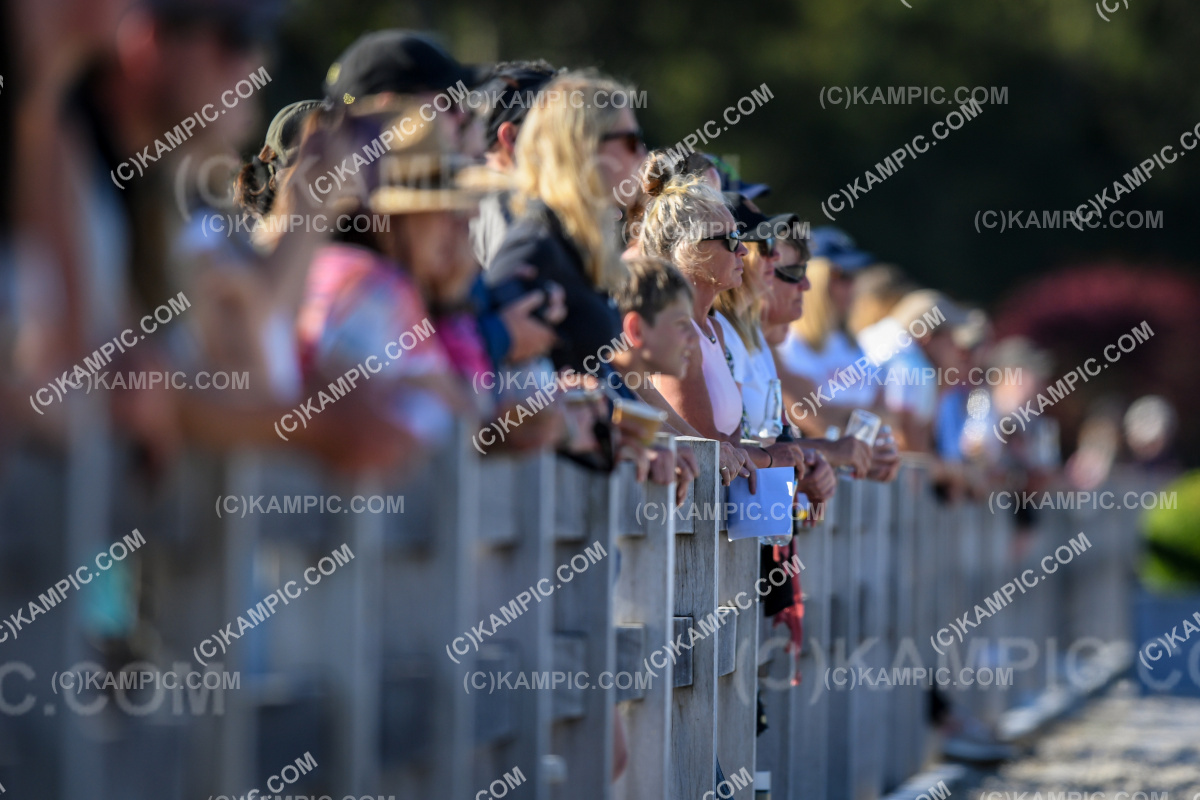 SL_221105_4450