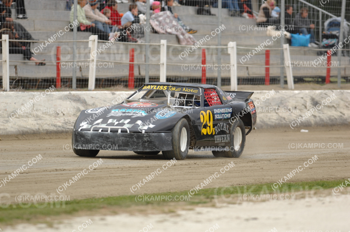 KAM_081101_MSW122