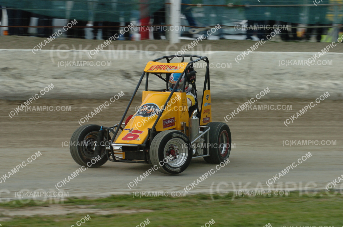 KAM_081101_MSW390