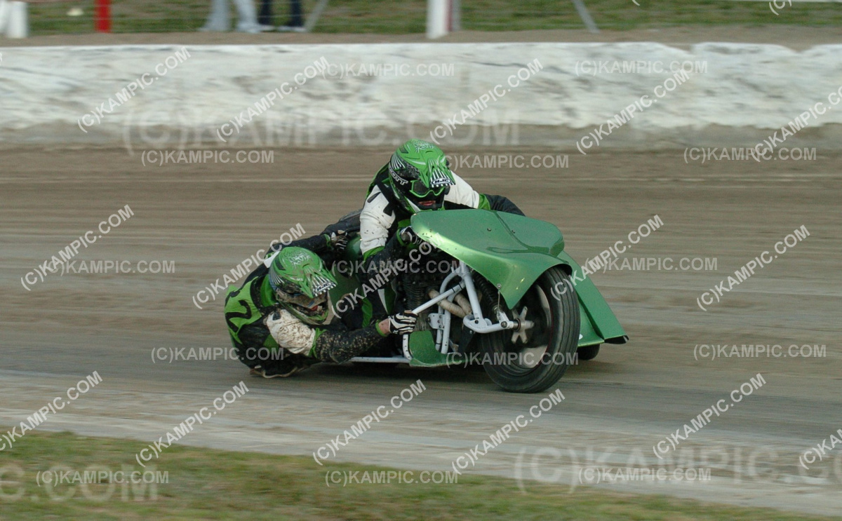 KAM_081101_MSW805